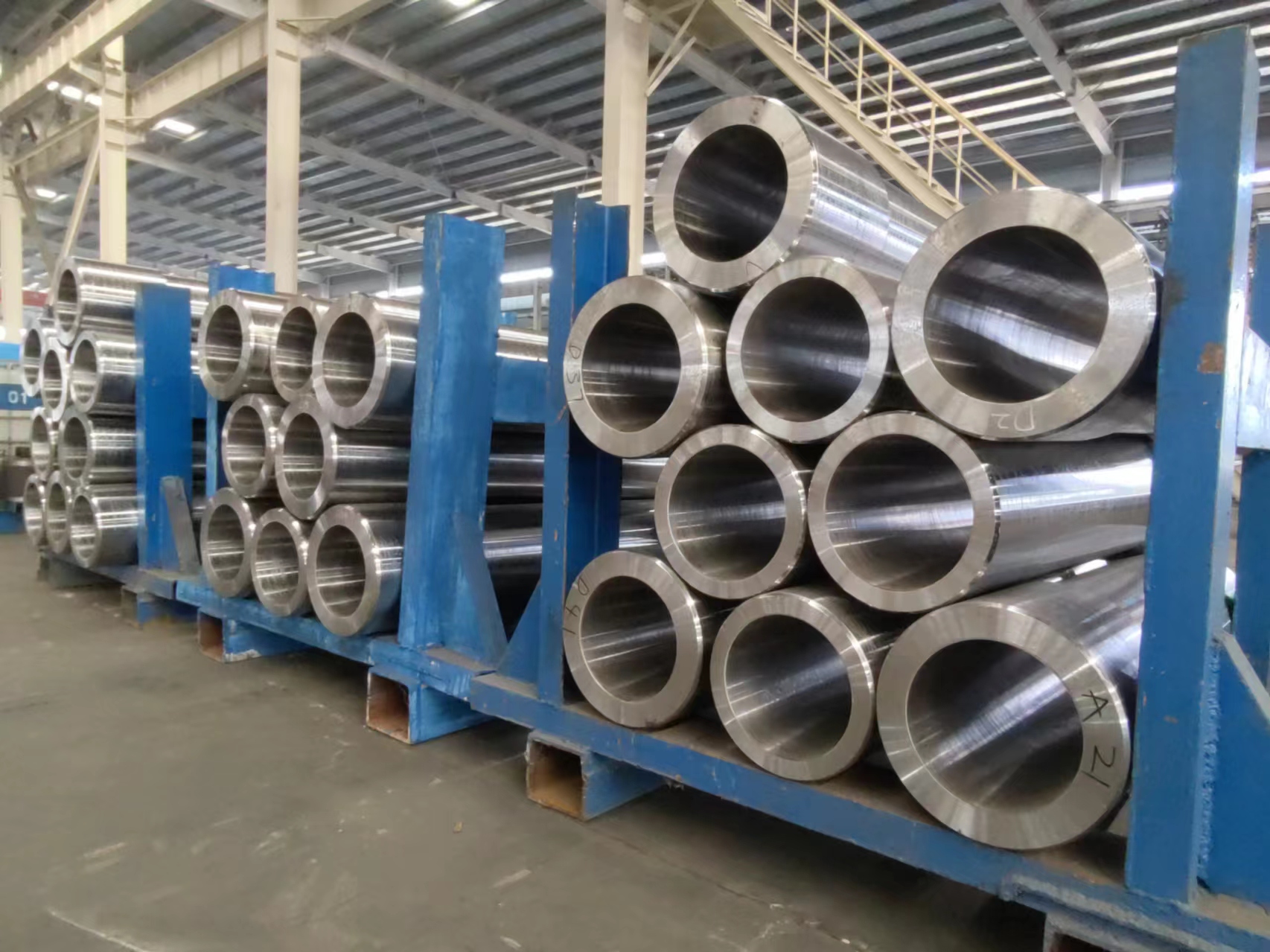 Inner hole rough boring + outer round rough turning prod